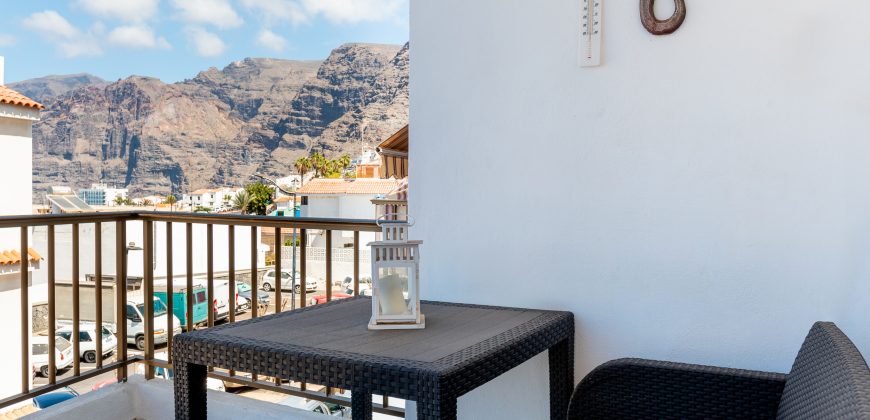 2 bedroom apartament Puerto Santiago J002