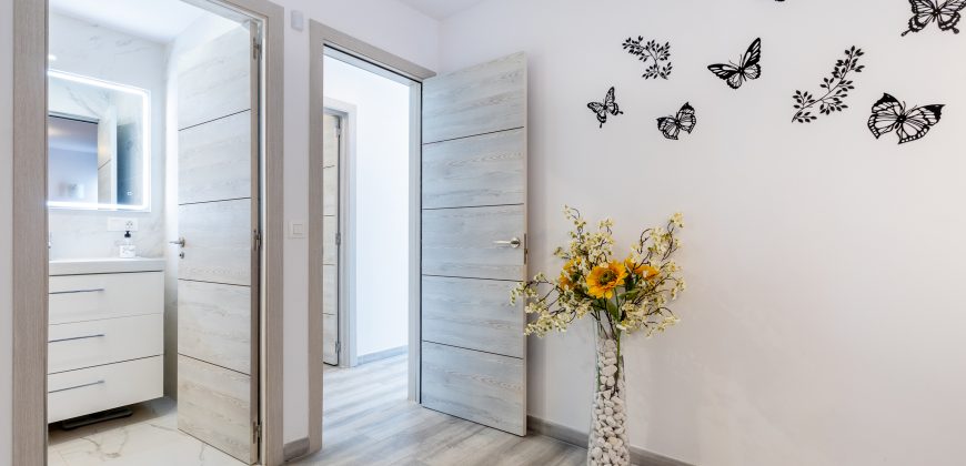2 Bedroom apartament Los gigantes J023