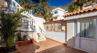 2 bedroom Canarian house, Los gigantes JI001