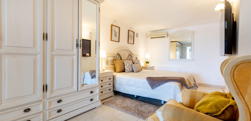 4 bedroom vila paraiso royal, las americas