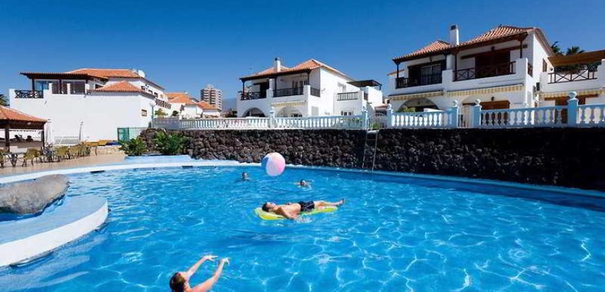 4 bedroom vila paraiso royal, las americas
